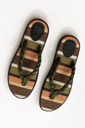 Leo Slippers Black